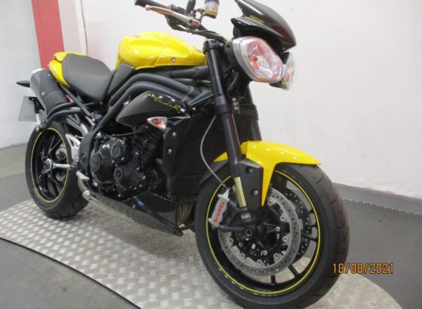 2017 Triumph Speed Triple 1050 1050 94R - Castle Motorcycles